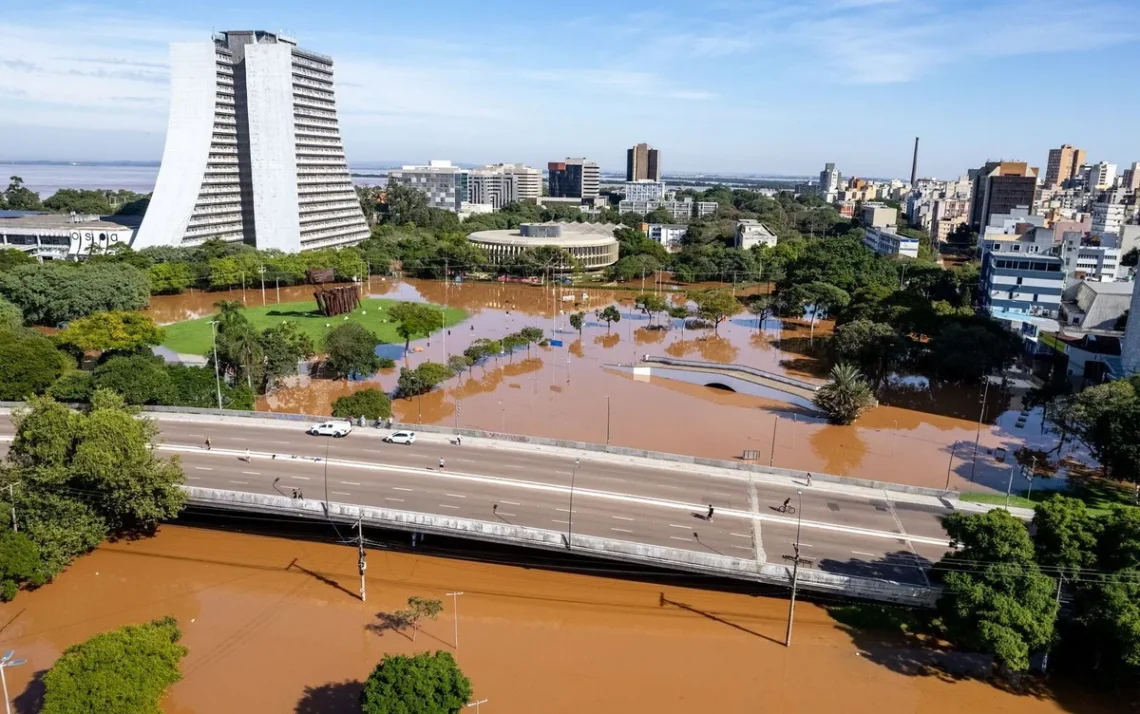 doações, contribuições, ajuda;