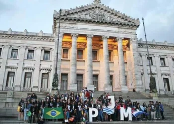 iniciativa, Setor Educacional do Mercosul, promover, fortalecer, integração regional, participação juvenil, cidadãos conscientes