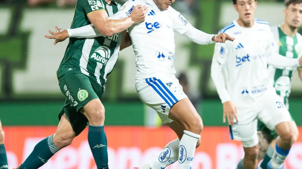 Brazil Chapecoense, Cruzeiro draw 0-0, Mineirao rematch looms