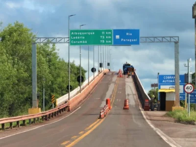 Brazil Delays Bridge Blockade Over Paraguay River for Father’s Day