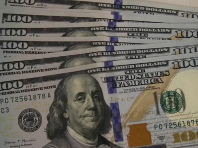 Brazil Real Slips to 5.19 as Foreign Capital Flees